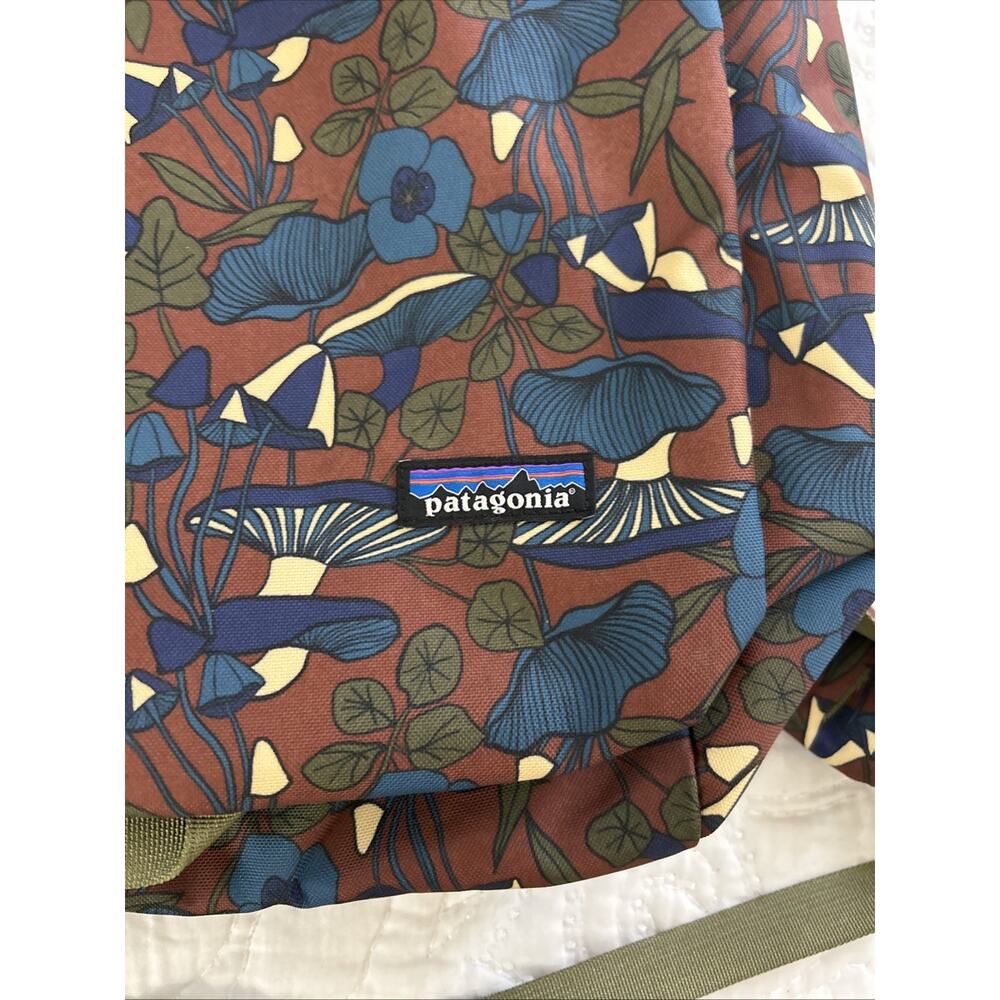 Patagonia Arbor Roll Top Canvas Pack Backpack Brown Blue Mushrooms Rucksack - Picture 4 of 11